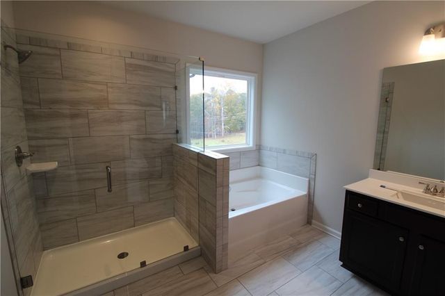 5200 Fox Den Road, Oakwood, GA 30566