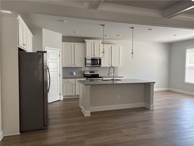 5200 Fox Den Road, Oakwood, GA 30566