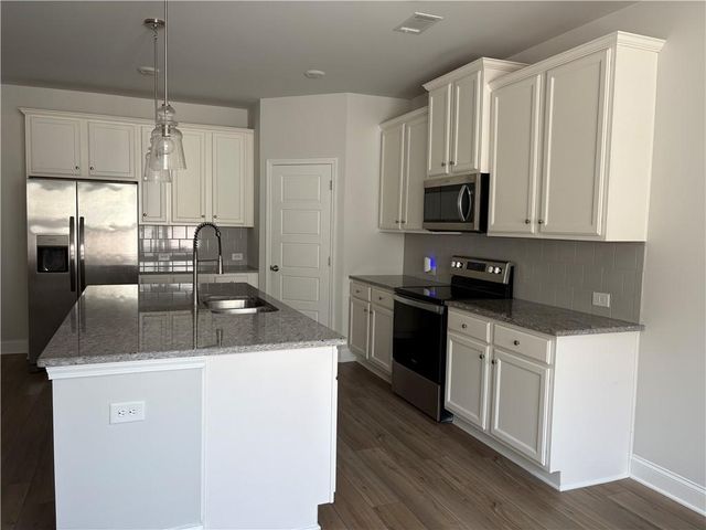 5200 Fox Den Road, Oakwood, GA 30566