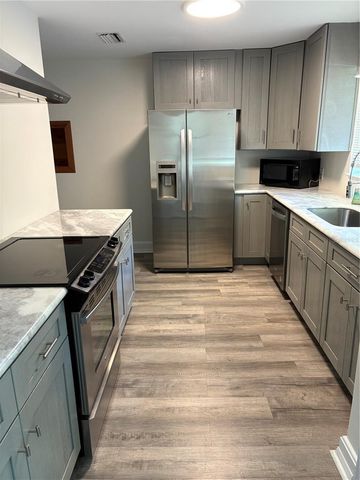 706 NW 20TH STREET, Gainesville, FL 32603