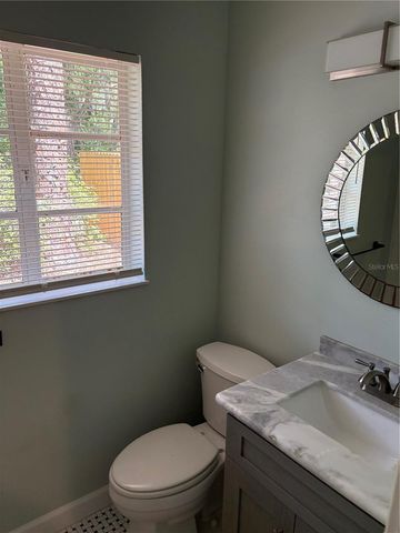 706 NW 20TH STREET, Gainesville, FL 32603