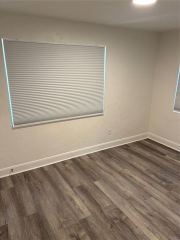 706 NW 20TH STREET, Gainesville, FL 32603