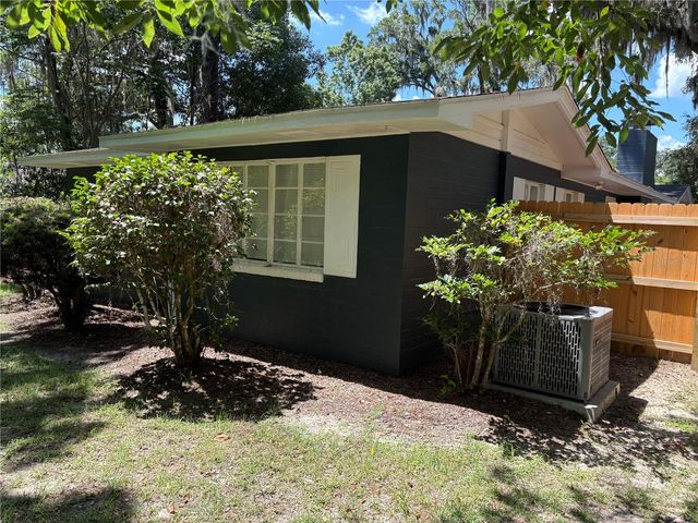 706 NW 20TH STREET, Gainesville, FL 32603