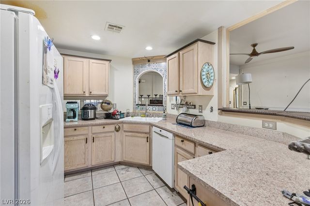 2050 West Warm Springs Road 1111, Henderson, NV 89014