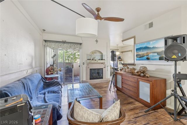 2050 West Warm Springs Road 1111, Henderson, NV 89014