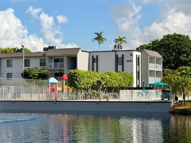 5020 NW 79th Ave 202, Doral, FL 33166