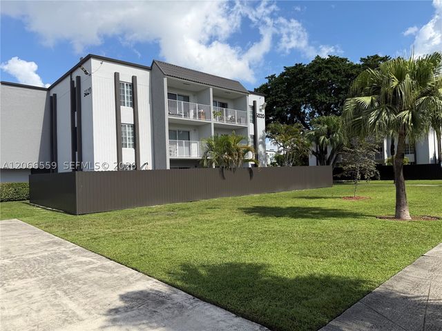 5020 NW 79th Ave 202, Doral, FL 33166