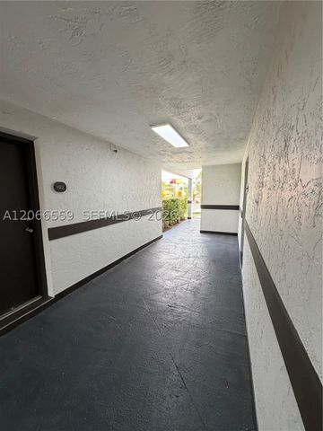 5020 NW 79th Ave 202, Doral, FL 33166
