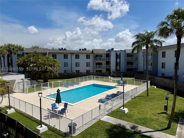 5020 NW 79th Ave 202, Doral, FL 33166