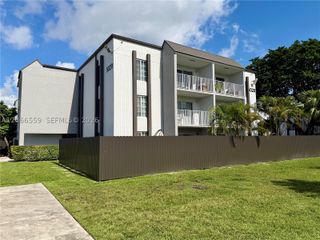 5020 NW 79th Ave 202, Doral, FL 33166