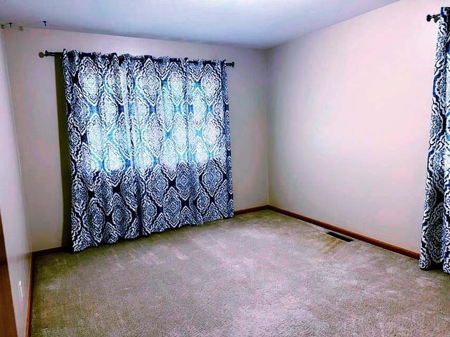 200 ROCKINGHAM DR, Columbia, MO 65203