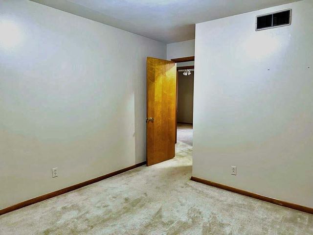 200 ROCKINGHAM DR, Columbia, MO 65203