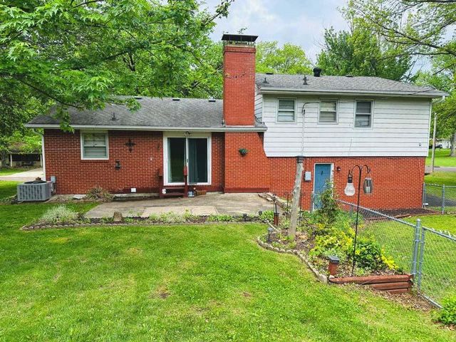 200 ROCKINGHAM DR, Columbia, MO 65203