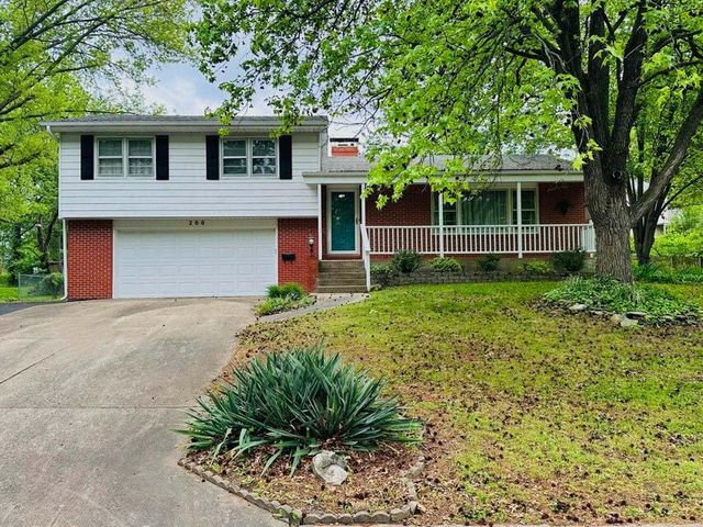 200 ROCKINGHAM DR, Columbia, MO 65203
