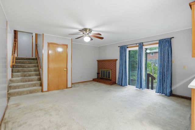 200 ROCKINGHAM DR, Columbia, MO 65203