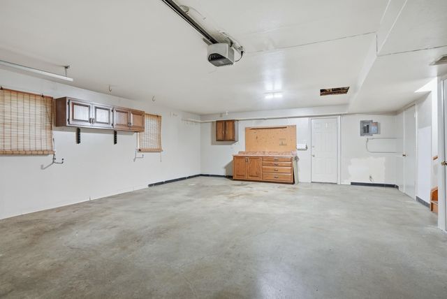 200 ROCKINGHAM DR, Columbia, MO 65203