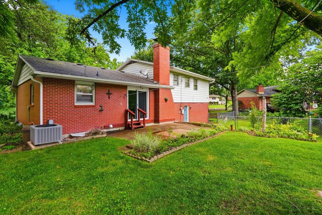 200 ROCKINGHAM DR, Columbia, MO 65203