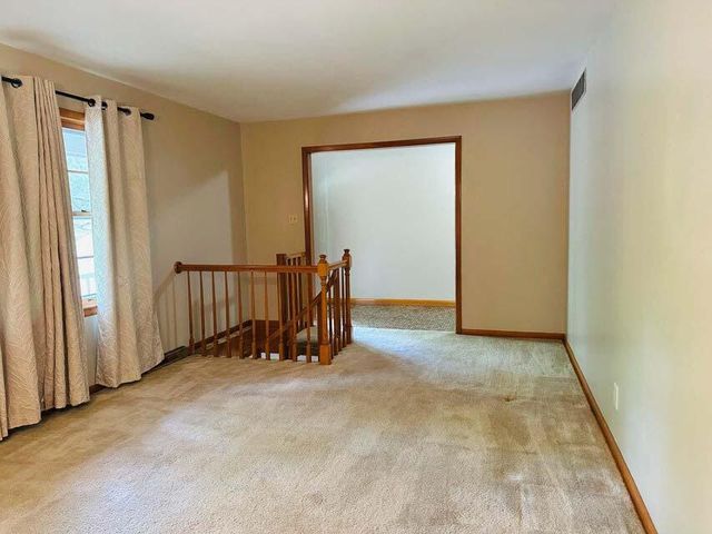 200 ROCKINGHAM DR, Columbia, MO 65203