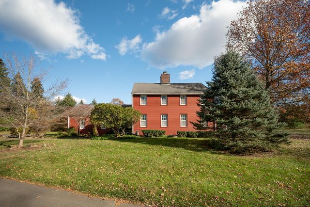 1 Reservoir Road, Newtown, CT 06470