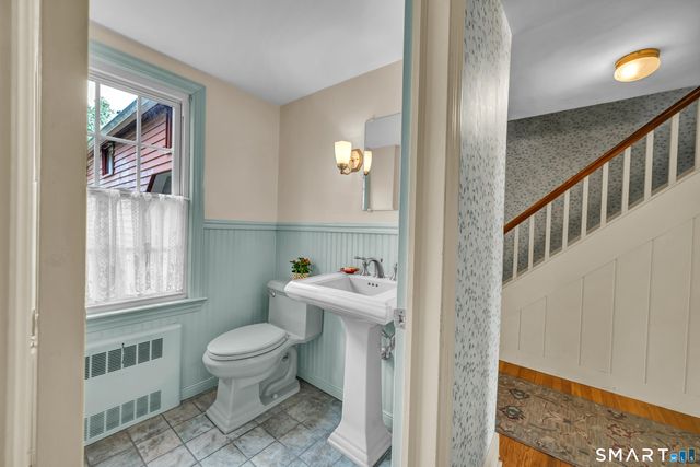 1 Reservoir Road, Newtown, CT 06470