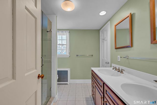 1 Reservoir Road, Newtown, CT 06470