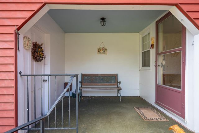 1 Reservoir Road, Newtown, CT 06470