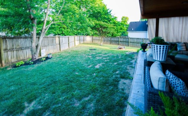 612 Hannah Ridge Ct, Antioch, TN 37013