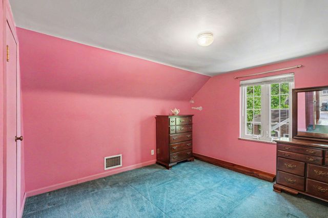 70 Eastern Avenue, Elsmere, KY 41018