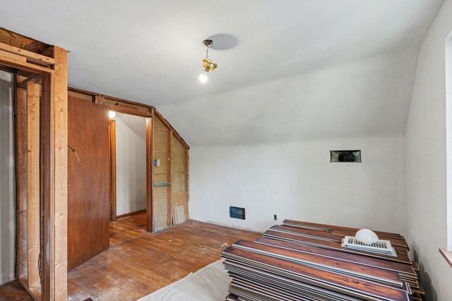 70 Eastern Avenue, Elsmere, KY 41018