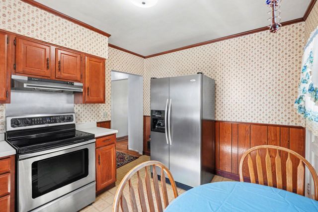 70 Eastern Avenue, Elsmere, KY 41018