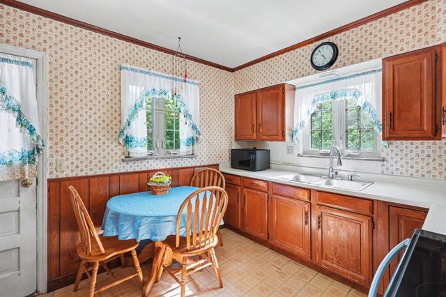 70 Eastern Avenue, Elsmere, KY 41018