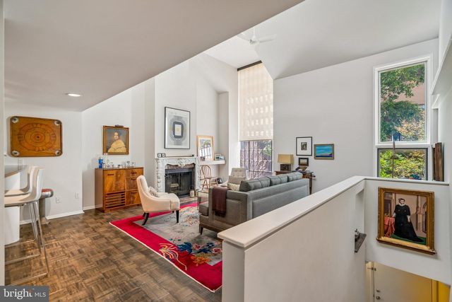 16 SAINT JAMES CT, Philadelphia, PA 19106