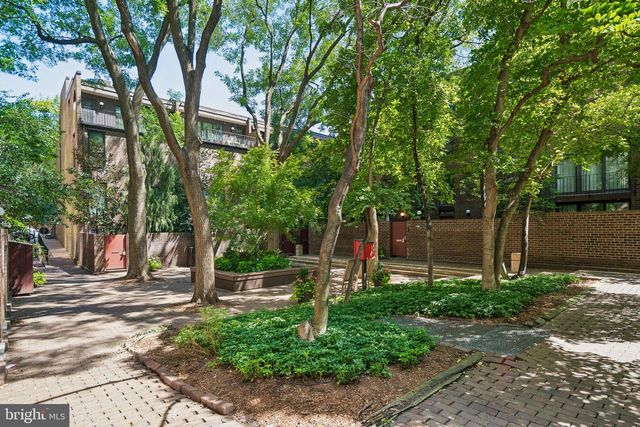 16 SAINT JAMES CT, Philadelphia, PA 19106