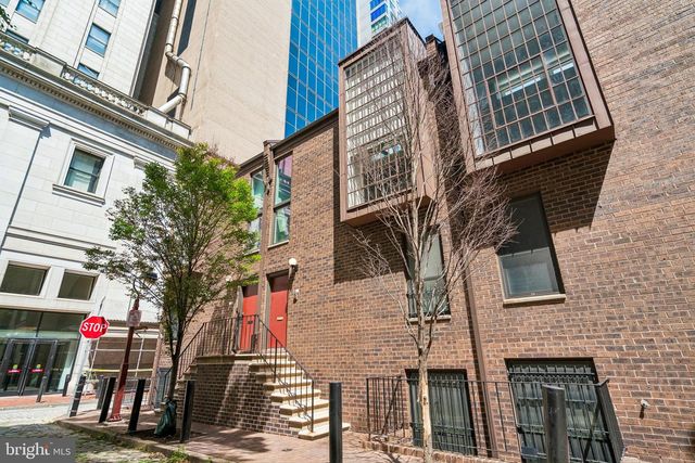 16 SAINT JAMES CT, Philadelphia, PA 19106
