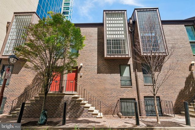 16 SAINT JAMES CT, Philadelphia, PA 19106