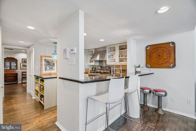 16 SAINT JAMES CT, Philadelphia, PA 19106