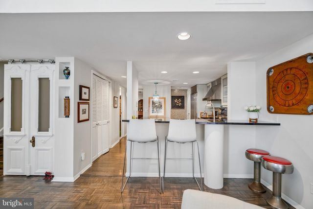 16 SAINT JAMES CT, Philadelphia, PA 19106