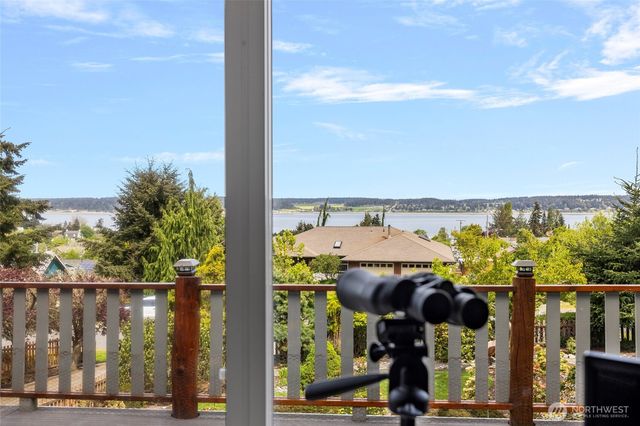 615 NE 4th Street, Coupeville, WA 98239