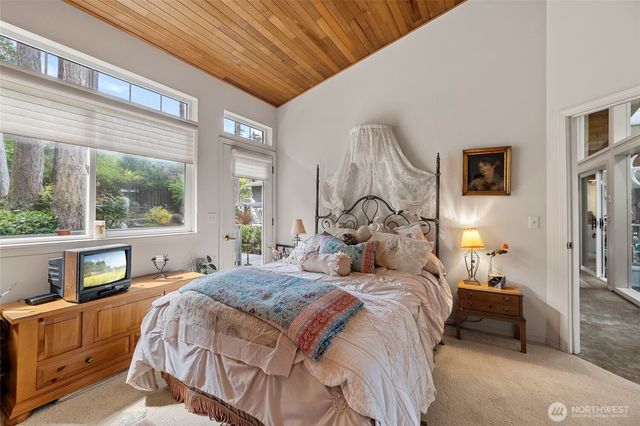615 NE 4th Street, Coupeville, WA 98239