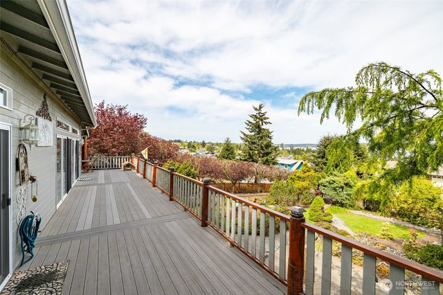 615 NE 4th Street, Coupeville, WA 98239