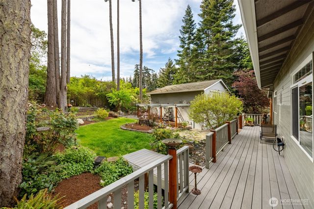 615 NE 4th Street, Coupeville, WA 98239