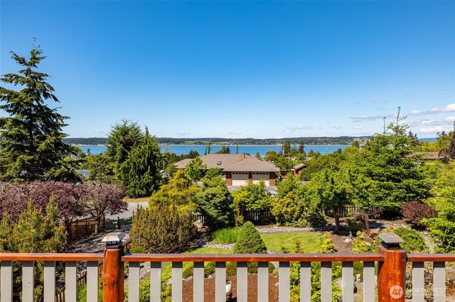 615 NE 4th Street, Coupeville, WA 98239
