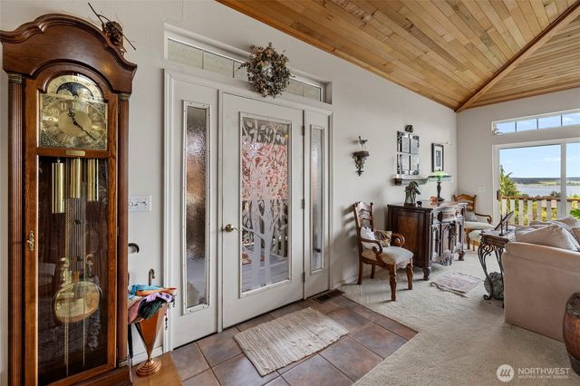 615 NE 4th Street, Coupeville, WA 98239