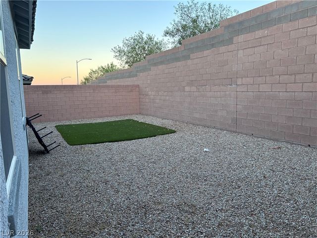 10855 Gentle Crest Avenue, Las Vegas, NV 89166