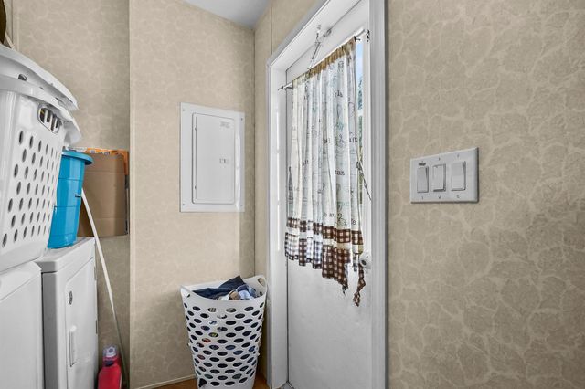 8333 SE Sandy Lane, Hobe Sound, FL 33455