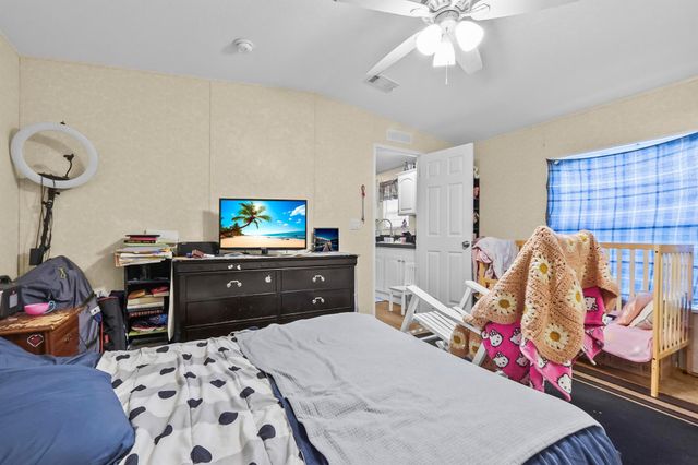 8333 SE Sandy Lane, Hobe Sound, FL 33455