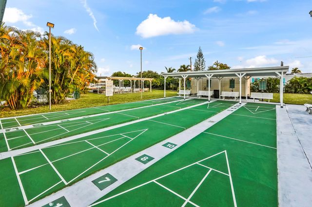 8333 SE Sandy Lane, Hobe Sound, FL 33455