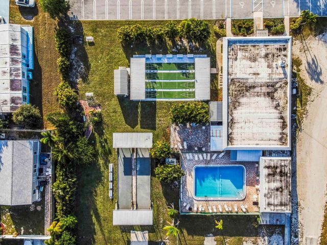 8333 SE Sandy Lane, Hobe Sound, FL 33455