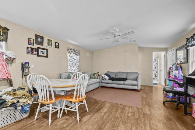 8333 SE Sandy Lane, Hobe Sound, FL 33455