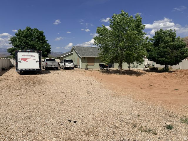 689 W 2050 S, Hurricane, UT 84737